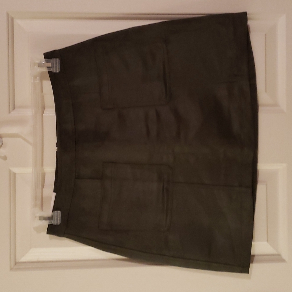 Old Navy Royal Pine Faux Suede Mini Skirt NWT - Picture 1 of 10